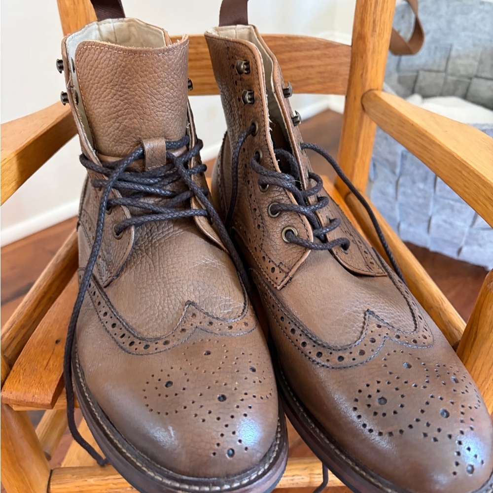 Banana Republic Tan Leather Brogue Boots